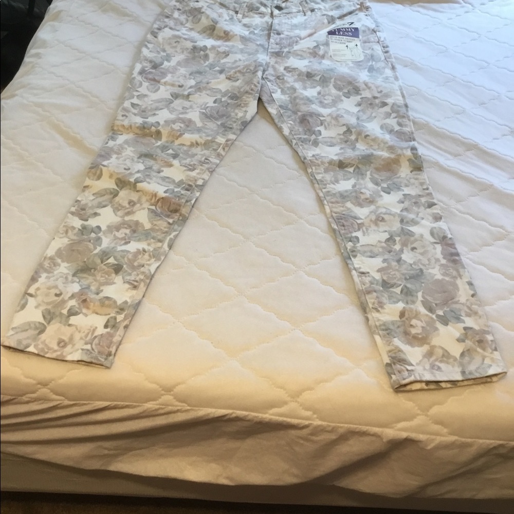 New Seven7 Tummyless High Rise Skinny Size 14